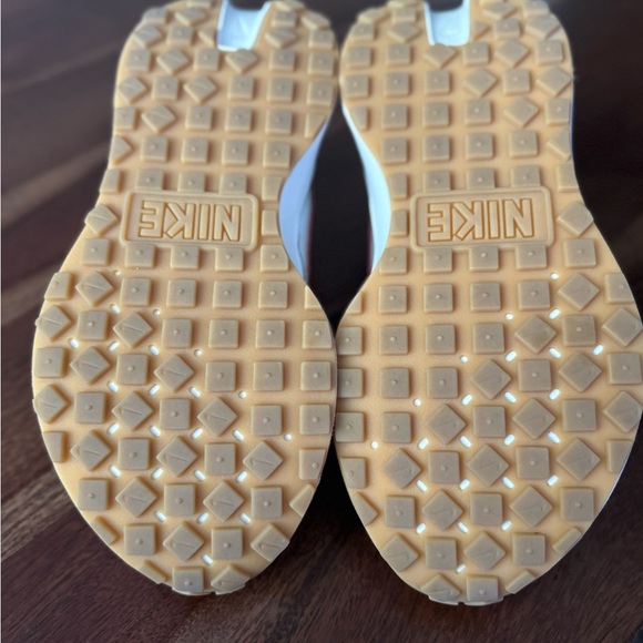 Nike Phoenix Waffle - Picture 4 of 5